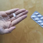 Pílula para perda de peso de uso diário mostra eficácia em ensaio clínico
