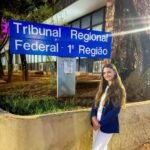 Aos 25 anos, mineira toma posse como a mais jovem juíza federal do país