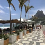 Decreto proíbe música ao vivo e garrafas de vidro nas praias do Rio de Janeiro