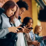 Alerj avalia projeto para incluir educação digital e prevenção à exploração sexual de crianças nas escolas