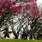 Primavera de 2025 chega ao Sudeste com frente fria intensa e risco de temporais