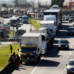 Caminhoneiros articulam greve geral a partir desta quinta-feira(4) com extensa pauta de reivindicações