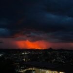 Moradora registra fenômeno raro no céu durante chuvas de Itaperuna (RJ)