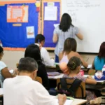 Servidores da educação de MG farão greve a partir de quarta (4/3)