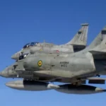 Caça da Marinha do Brasil realiza treinamentos em Vitória