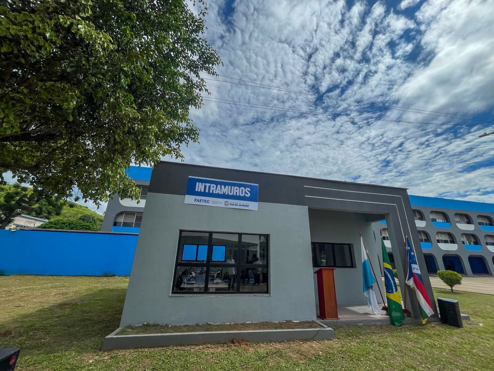 Santo Antônio de Pádua inaugura Laboratório de Iniciação Científica “Intramuros”