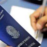 Taxa de desemprego no Brasil fica em 5,4% no trimestre até janeiro