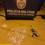 Polícia Militar realiza apreensão de drogas no Morro da Faca, em Itaperuna (RJ)