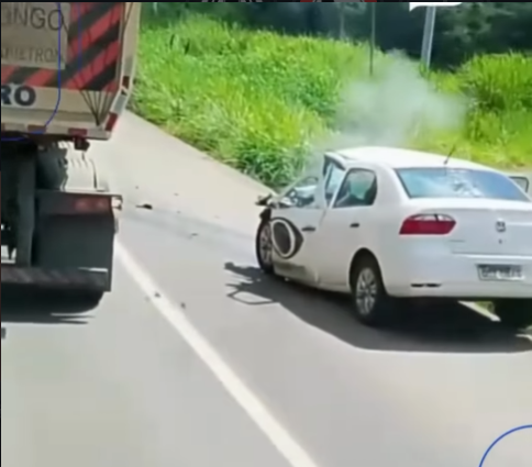 Batida com carro de reportagem deixa uma pessoa morta e uma ferida em Belo Horizonte