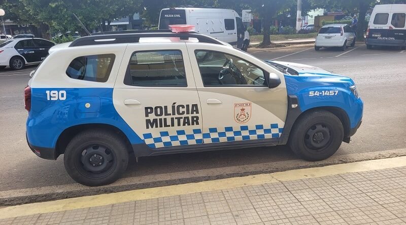 Homem agride funcionários durante roubo de pó de café em Itaperuna (RJ)