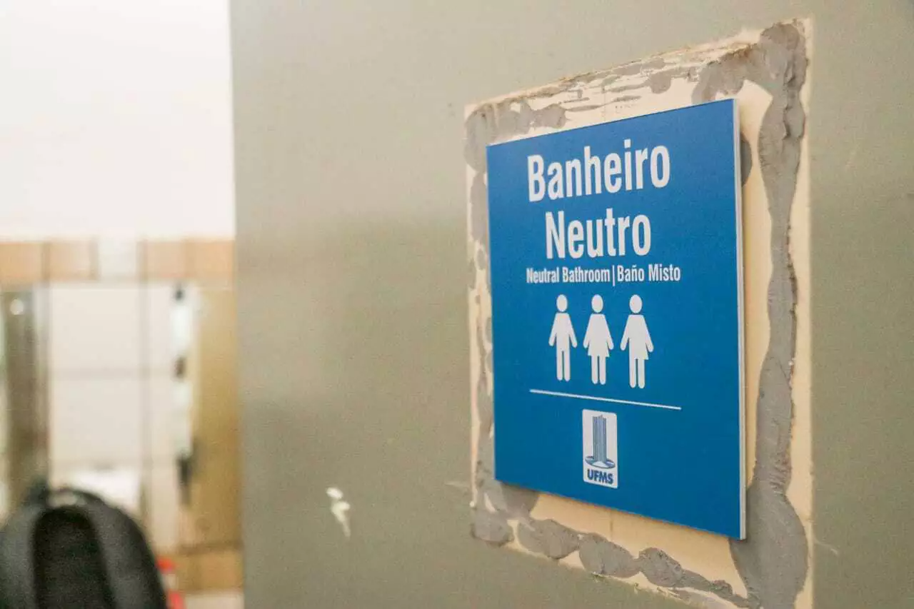 ALERJ aprova projeto que prevê criação de banheiros neutros em espaços públicos e privados