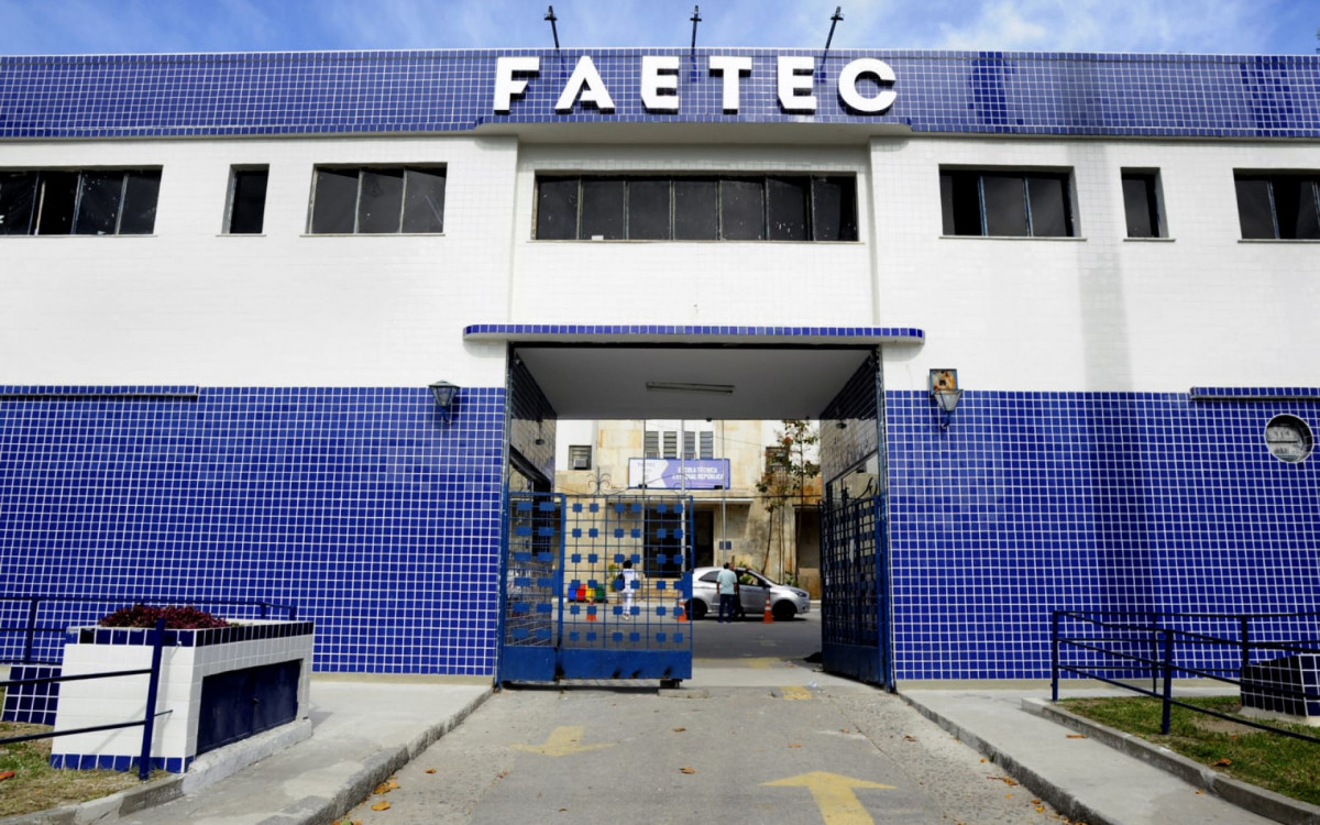 Faetec abre mais de 3,7 mil vagas gratuitas para cursos técnicos, graduação e especializações