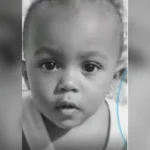 Bebê de 1 ano morre após se afogar em balde com água dentro de casa em Cariacica