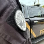 PF prende operadores financeiros do Comando Vermelho e bloqueia quase R$ 500 milhões