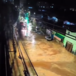 Chuva de granizo e alagamentos atingem Viçosa (MG) na noite desta segunda-feira (15)