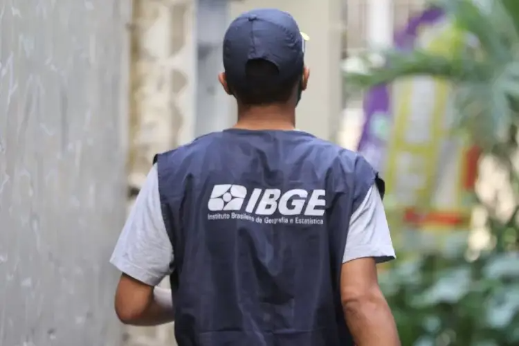 IBGE Abre Inscrições para Processo Seletivo com Vagas em Muriaé (MG); Salários Chegam a R$ 4 mil