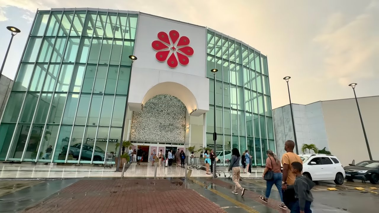 Mulher é sequestrada em estacionamento de shopping em Campos dos Goytacazes (RJ)