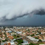 Frente fria mantém chuva em grande parte do Brasil nesta quinta-feira (11)