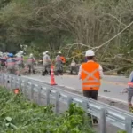 Rio calcula estragos e mortes; 450 mil seguem sem energia após vendaval