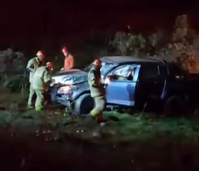 Carro sai da pista na Estrada do Avaí e mobiliza Corpo de Bombeiros em Itaperuna (RJ)
