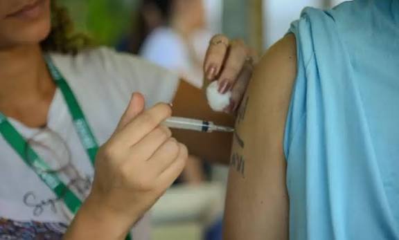 Dia D da Multivacinação acontece neste sábado em todo o país