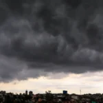 Novo ciclone extratropical aumenta risco de temporais e chuva volumosa no Sul e Sudeste