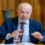 Lula promete incorporar canetas emagrecedoras ao SUS em visita a complexo farmacêutico em Minas Gerais