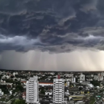 Inmet emite alerta para virada no tempo com tempestades e queda brusca de temperatura em SP