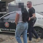Mulher condenada por tráfico de drogas é presa pela Polícia Civil em Campos dos Goytacazes (RJ)