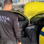 Polícia descobre fraude em taxímetros no Galeão; esquema pode envolver 200 táxis no RJ