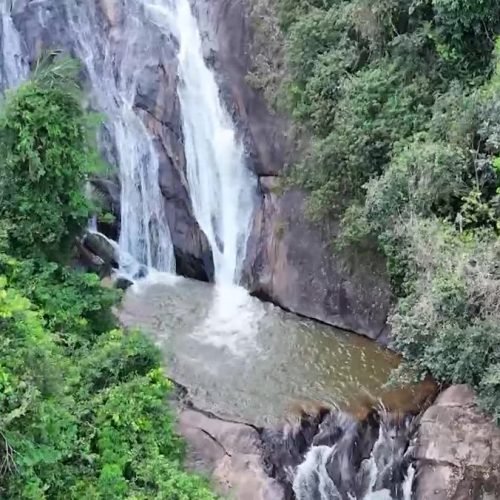 Jovem de 20 anos morre afogado em cachoeira de Guarapari (ES)
