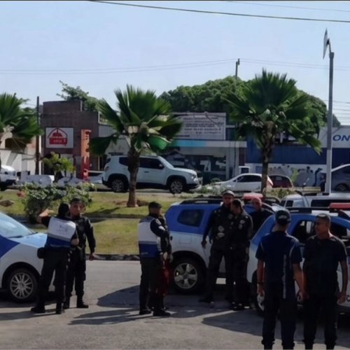 Mulher furta viatura do 32º BPM em Casimiro de Abreu (RJ) e acaba presa após perseguição