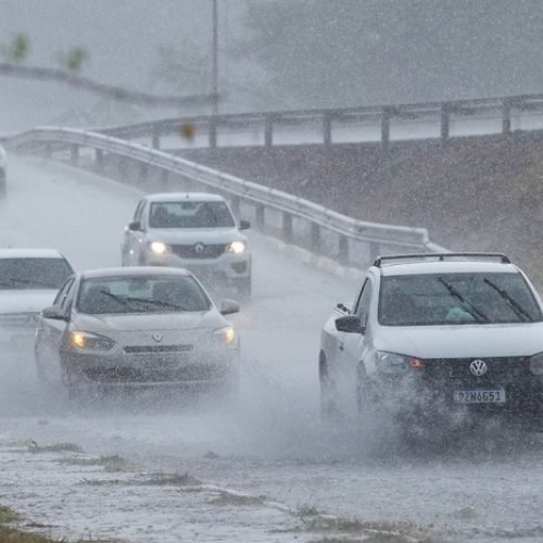 INMET emite novos alertas para chuvas intensas e tempestades no estado do Rio de Janeiro