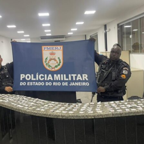 PM apreende 199 pedras de crack em Itaperuna