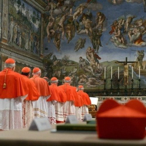 Capela Sistina é fechada para preparação do conclave
