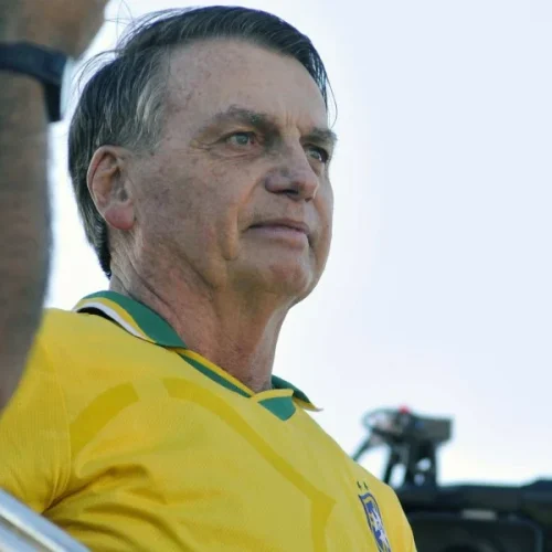 Exames confirmam câncer de pele em Jair Bolsonaro, informa equipe médica