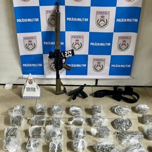 Chefe do tráfico morre em confronto com PMs em Niterói (RJ)