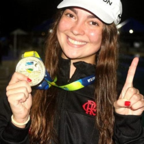 Campista Nicole de Thuin conquista ouro na estreia do Brasileiro Juvenil de Natação