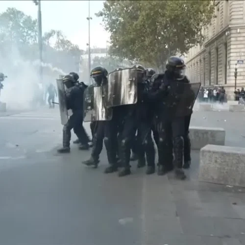 Protestos na Europa reúnem manifestantes e registram confrontos na França, Bélgica e Albânia