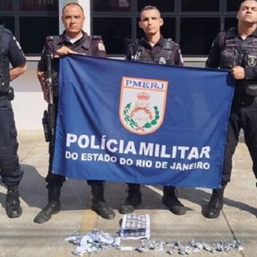 PM apreende pinos de cocaína em Miracema