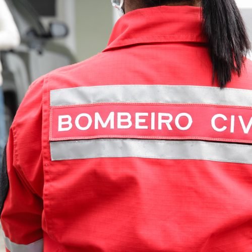 Câmara do Rio aprova programa Bombeiro Civil Comunitário para favelas