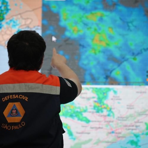 Defesa Civil alerta para temporais e chuvas persistentes em São Paulo