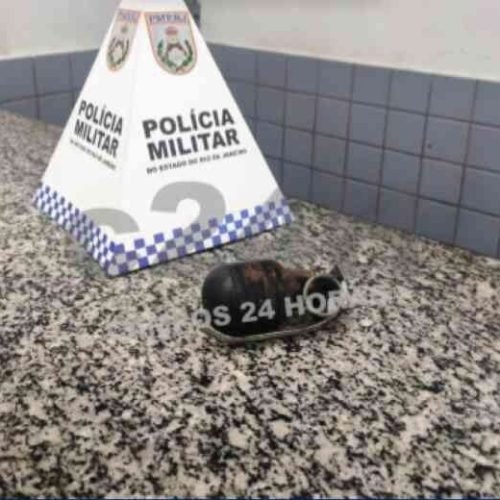 Homem é morto dentro de casa e assassino deixa cair granada após crime em Campos dos Goytacazes (RJ)