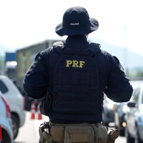 PRF reforça a fiscalização durante o feriado nas rodovias federais do RJ