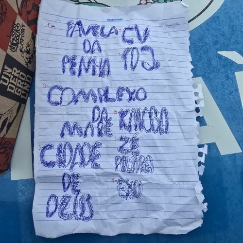 Polícia Civil e Militar apreendem revólver e simulacro de arma em Raposo, Itaperuna (RJ)