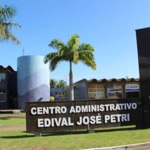 Prefeitura de Anchieta (ES) prorroga inscrições para concurso público da Educação com 64 vagas e salários de até R$ 8,6 mil