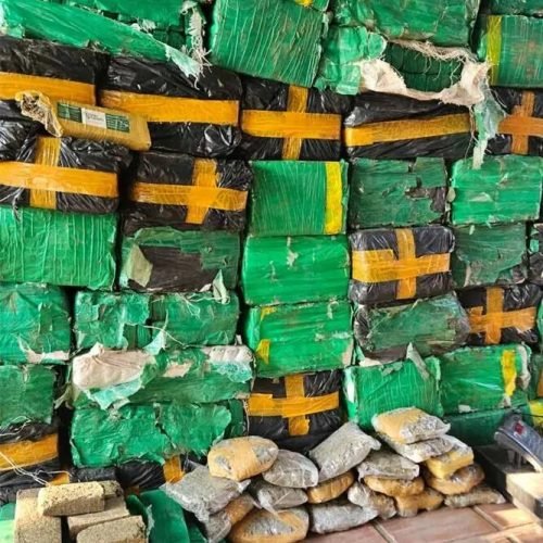 Maior apreensão na Zona da Mata em 2025: polícia intercepta 2 toneladas de maconha em Juiz de Fora