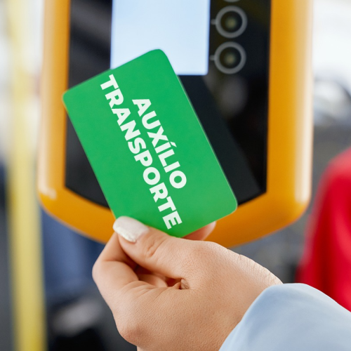 Prefeitura de Dores do Rio Preto (MG) abre processo seletivo para auxílio transporte universitário e técnico