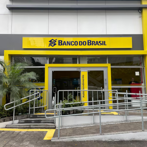 Ex-gerentes do Banco do Brasil usavam dados de mortos e beneficiários do INSS para desviar mais de R$ 4 milhões