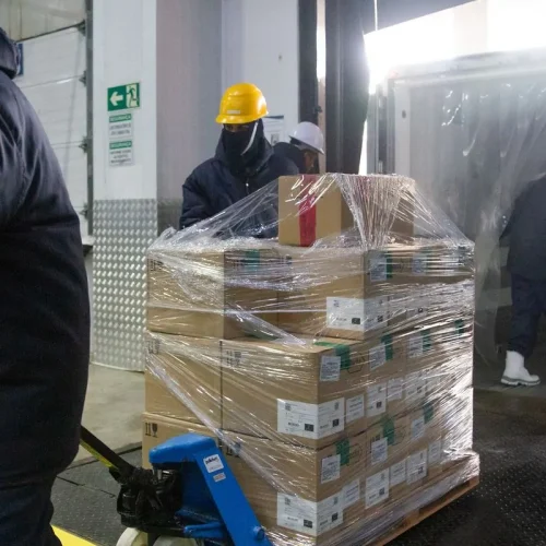 Ministério da Saúde recebe primeiro lote de medicamento contra o câncer de mama incorporado ao SUS
